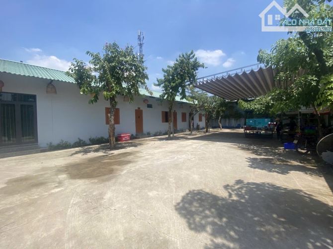 Nhà Hàng Mặt Tiền Đường Lã Xuân Oai Thủ Đức DT:3500m2 Giá:135tỷ - 4