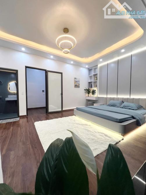 Khâm Thiên tặng full nội thất gần phố nhỉnh 6 tỷ. Nhanh tay - 4