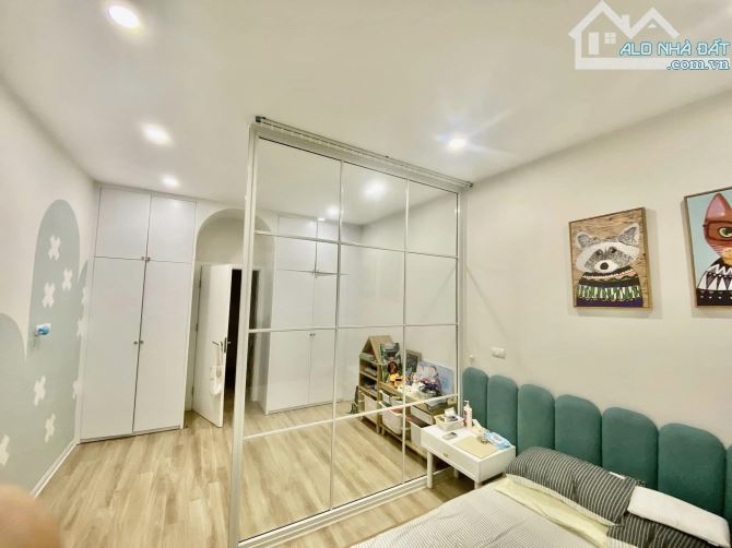 Hơn 5 tỷ nhà 40m2 4 tầng ngay trung tâm Đống Đa - đi lại thuận tiện - 7