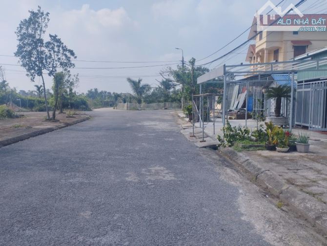 Em còn lô đất 100m2 ngang 5m trục đường thông rộng 17m tại Hoà Nghĩa ,dân cư đông đúc.
