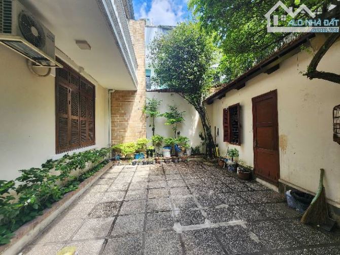 BIỆT THỰ- TRẦN QUỐC THẢO -Q.3- ĐẲNG CẤP THƯỢNG LƯU- DT:16*20- giá 160 TỶ
