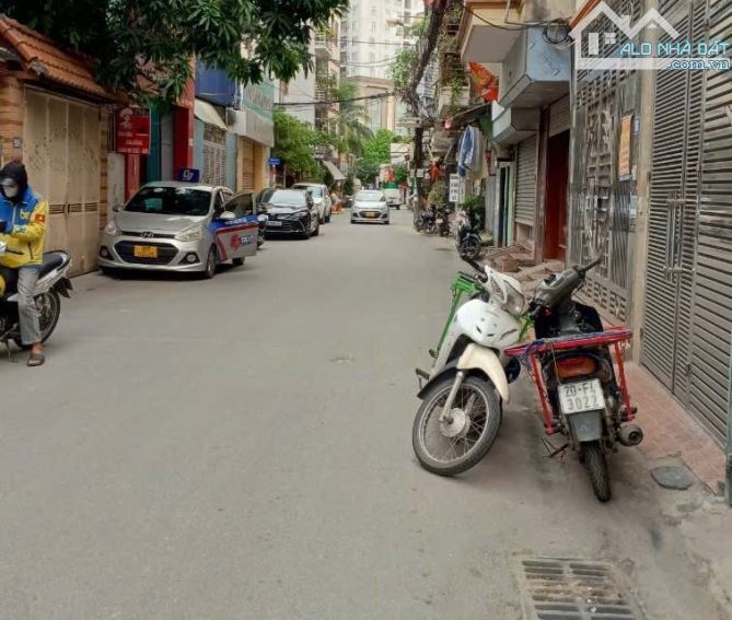 Bán lô góc Ngõ ô tô tránh Lạc Long Quân, 109m2, mặt tiền 6.66m,23 Tỷ,ngõ thông kinh doanh