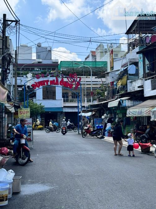 BÁN NHÀ 4 TẦNG, HẺM 8m THÔNG NGAY KHU PHỐ ẨM THỰC, NGUYỄN NHỮ LÃM TÂN PHÚ