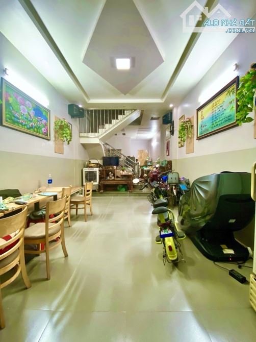 Nhà 3 Tầng Khu Phân Lô Linh Đông , Đường Ô Tô, Tô Ngọc Vân Nhỉnh 5 Tỷ