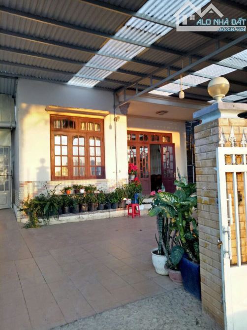 Nhà 2 Mặt Tiền Khu Biệt Thự Nghỉ Dưỡng KQH Nguyễn Khuyến. P5. 379m2. Giá Chỉ 14,5 Tỷ TL