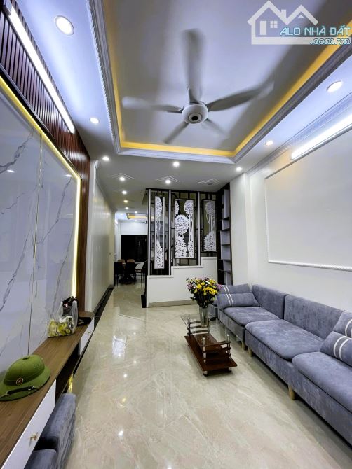 Bán Nhà - Nguyễn An Ninh - Khu Phân Lô - 50m2 - Nhỉnh 8 Tỷ - Trước Nhà Rộng 3M.