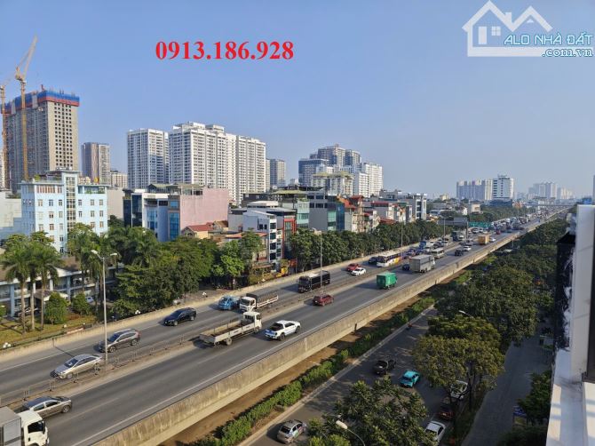 Siêu Phẩm Building văn phòng 9 Tầng, Quận Thanh Xuân - Mặt Phố VIP - 120m²