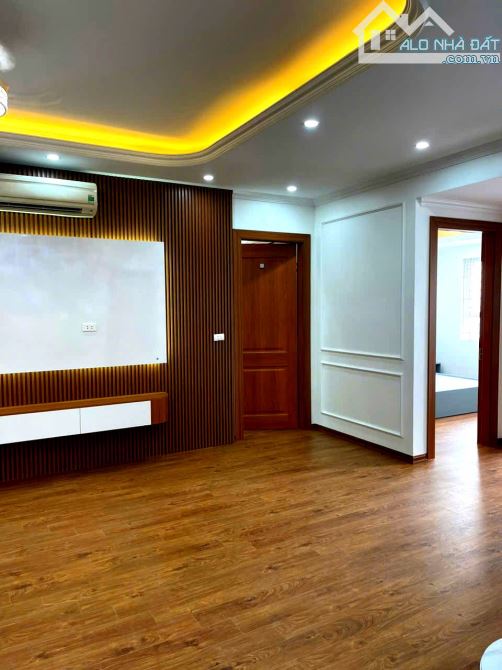 Chủ bán gấp CC Tòa Saphire Place số 4 Chính Kinh, Thanh Xuân, DT 88m2- 3PN, 7.15 tỷ - 10