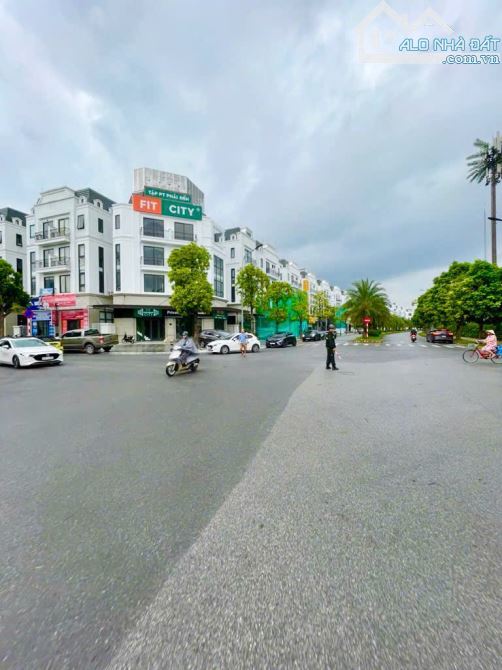 PHỐ NGUYỄN LAM, PHÚC ĐỒNG, DT 60M, MT 5M, GIÁ 9 TỶ 2, LÔ GÓC, Ô TÔ, KINH DOANH, GIÁ ĐẦU TƯ - 1