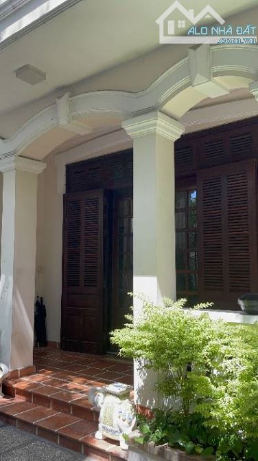 BIỆT THỰ- TRẦN QUỐC THẢO -Q.3- ĐẲNG CẤP THƯỢNG LƯU- DT:16*20- giá 160 TỶ - 1