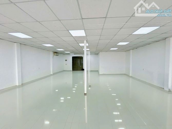 BÁN NHÀ MT CỐNG QUỲNH _ NGUYỄN TRÃI, Q1 DT: 6.5x20m Trệt 5 Lầu HĐT: 200tr/th GIÁ: 38 Tỷ - 1