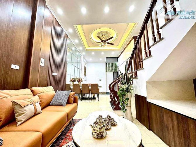 Biệt thự đẹp Trần Kim Xuyến, Yên Hòa, Cầu Giấy 120m2 (10x12m) 5 tầng, giá chào 56 tỷ - 1