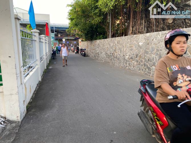 BÁN NHÀ MT PHẠM CỰ LẠNG, P. RẠCH DỪA, TPVT - 192M - THỔ CƯ - NGANG 11M- GIÁ 5 TỶ - 1