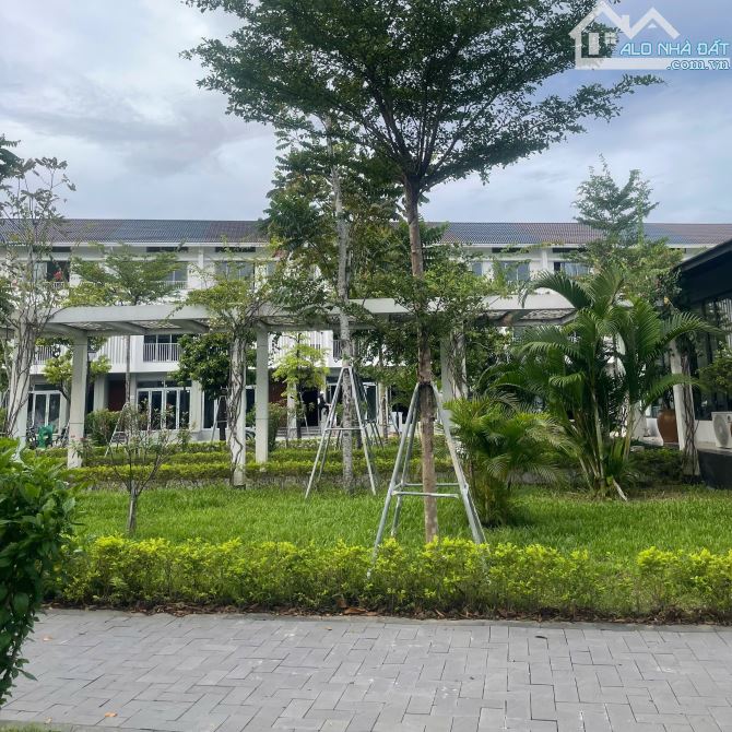 Bán nhà 3 tầng Eco Garden giá giảm mạnh - 1