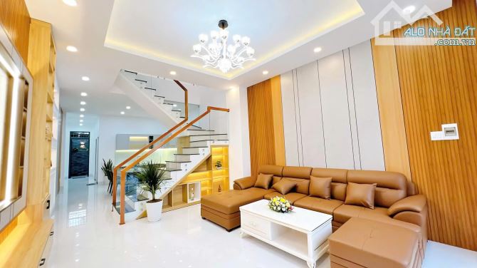 Bán gấp căn nhà 1 trệt 1 lầu. Diện tích: 80m2. Ngay Đường Bùi Quốc Khánh, Chánh Nghĩa, TDM - 1