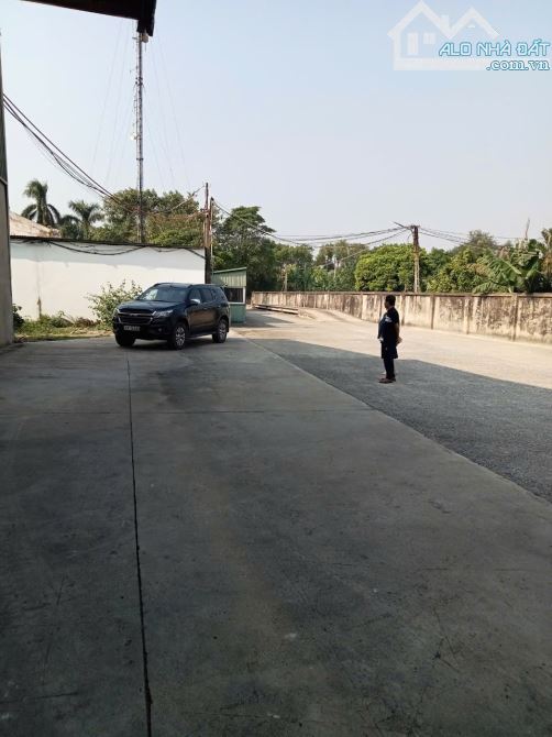 Cho thuê kho xưởng tại Thị Trấn Yên Viên, Huyện Gia Lâm, HN - DT. kho  2400m2 và 1000m2 - 1