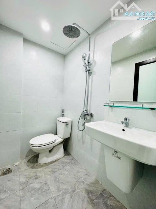 HÀNG HIẾM TẠI KĐT Xa La, 4,6 tỷ VND, 30m2, Nhà Mới Đẹp 5 Tầng Đầy Đủ Full Nội Thất - 1