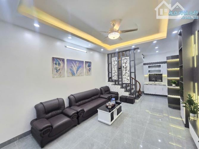BÁN NHÀ VIỆT YÊN, NGŨ HIỆP 52M 4 TẦNG, NHỈNH 5 TỶ, Ô TÔ ĐỖ CỬA, NHÀ MỚI ĐẸP, LÔ GÓC - 1
