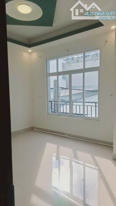 Bán nhà hẻm xe hơi Huỳnh Tấn Phát. Dt 50m2. 3 tầng. St. Giá 4tỷ 950tr - 15