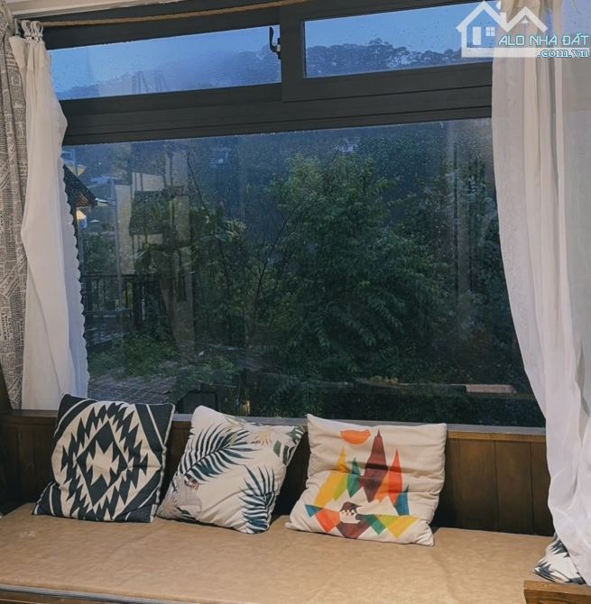 Bán nhà ngay trung tâm tp Đà Lạt. Để ở hoặc kinh doanh.Nhà view đẹp,sổ riêng 105m² 4PN.4ti - 20
