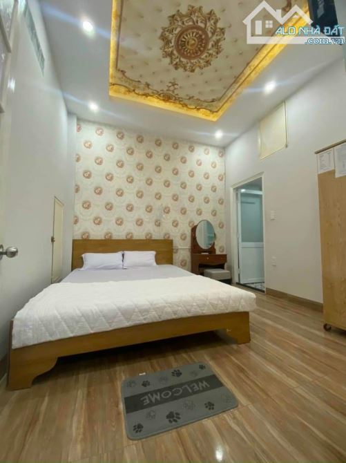 Bán nhà 1 trệt 2 lầu hẻm ô tô đường Hoàng Hoa Thám - 2