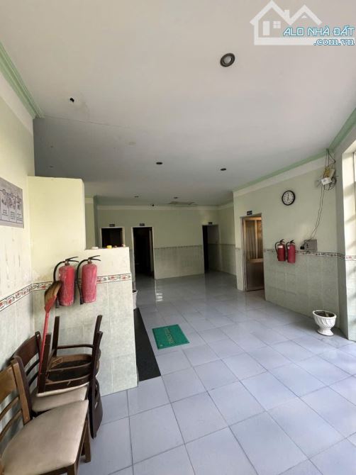 Nhà 790 mặt tiền Nguyễn Hữu Cảnh p. Đông Hòa Tp. Dĩ An - 2
