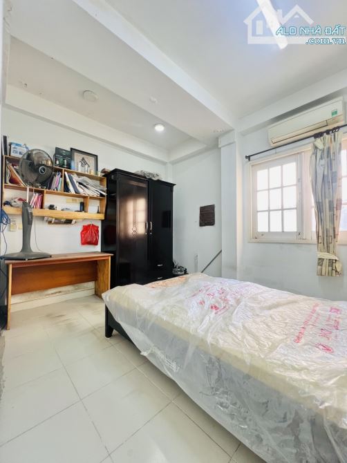 XE HƠI THÔNG , HỒNG BÀNG P1 Q11 , 65M2 , 7c Vô Nhà , CHỈ 7.x TỶ - 2