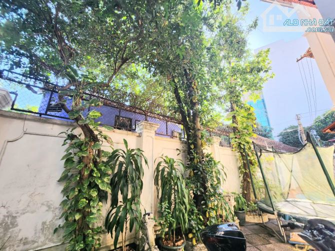 BIỆT THỰ- TRẦN QUỐC THẢO -Q.3- ĐẲNG CẤP THƯỢNG LƯU- DT:16*20- giá 160 TỶ - 2