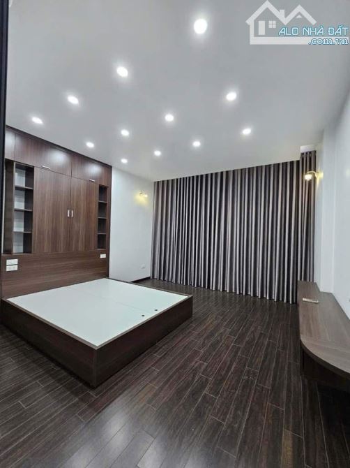 Bán nhà Đàm Quang Trung, Quận Long Biên 50m2, 5 tầng, 6.9 tỷ, ô tô đỗ cửa, 10m ra phố - 2