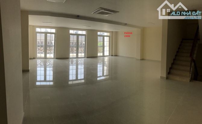 Cho thuê văn phòng giá rẻ Quận 4, DT 55m 130m - 180m đường Lê Thạch - Hoàng Diệu - 2