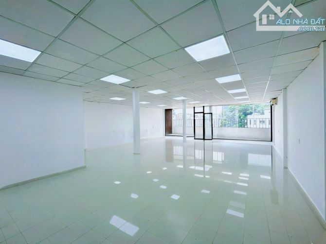 BÁN NHÀ MT CỐNG QUỲNH _ NGUYỄN TRÃI, Q1 DT: 6.5x20m Trệt 5 Lầu HĐT: 200tr/th GIÁ: 38 Tỷ - 2