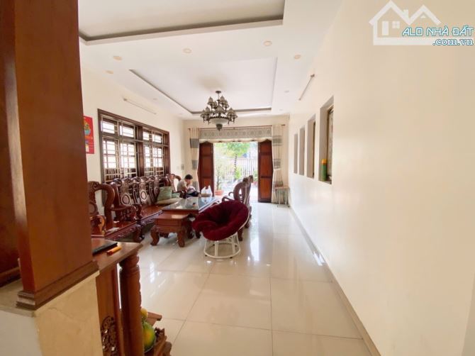 BIỆT THỰ MT ĐƯỜNG 61, DT 338m², NGANG 10M, KINH DOANH ĐỈNH - PHƯỚC LONG B, Q9 - 3