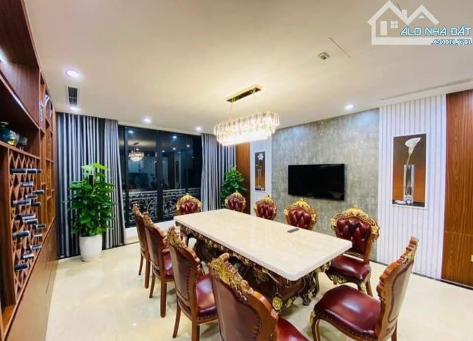 BIỆT THỰ HOÀNG QUỐC VIỆT- GẦN 100m2- Ô TÔ TRÁNH- DỪNG ĐỖ- 31.5 TỶ - 3