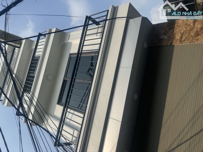 Bán nhà Hồ Tùng Mậu 35m 6.3 tỷ lô góc 3 thoáng cách đường oto tránh 10m - 1