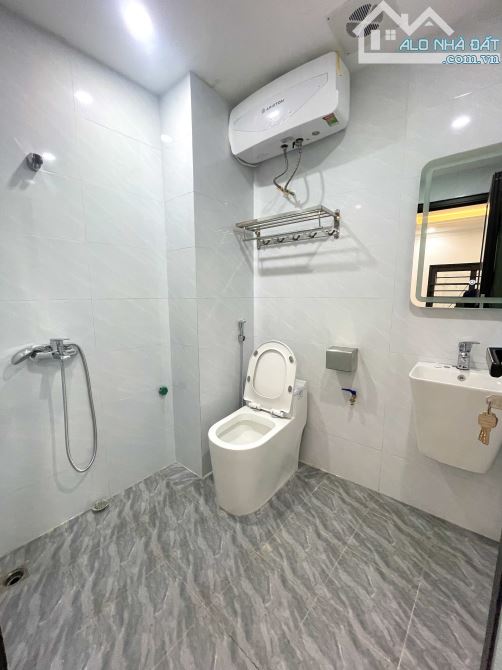 Bán nhà 41 Tương Mai lô góc 28m x5t mt 5m chỉ 5,6 tỷ - 4