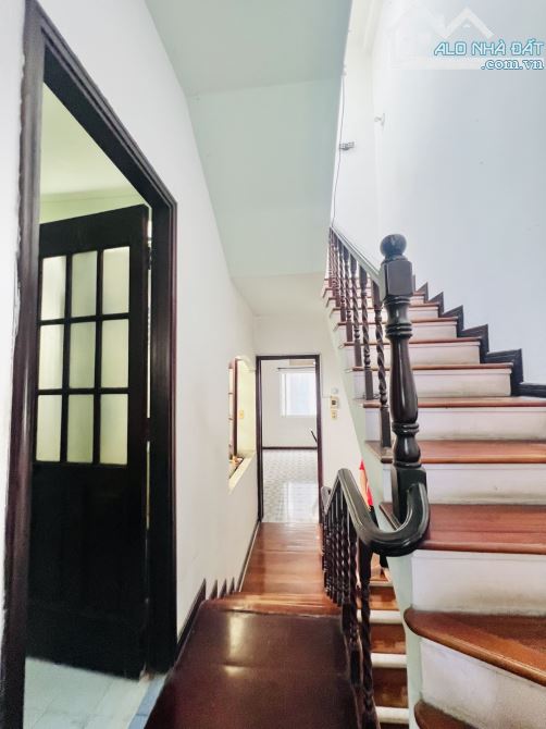 XE HƠI THÔNG , HỒNG BÀNG P1 Q11 , 65M2 , 7c Vô Nhà , CHỈ 7.x TỶ - 4