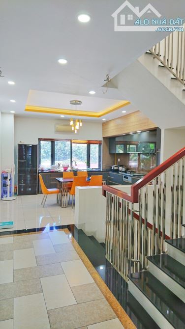 hịBán đất tặng nhà ngang bề thế 6m (100m2), Hoàng Hoa Thám, Bình Thạnh, hẻm oto, giá 11 tỷ - 5