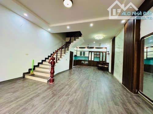 Bán Nhà Phân Lô 50m² Khu Văn La, Hà Đông - Gara Ô Tô, Vỉa Hè, Kinh Doanh Vip - Giá 12.8 Tỷ - 5