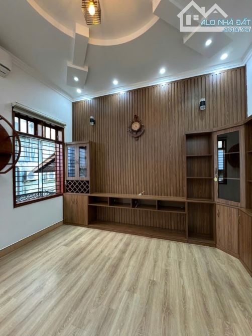 NHÀ ĐẸP gần MT NGUYỄN VĂN LINH và CẦU RỒNG: 66m² ngang 4,8m x 13m - 4 TẦNG 5 PN - 5