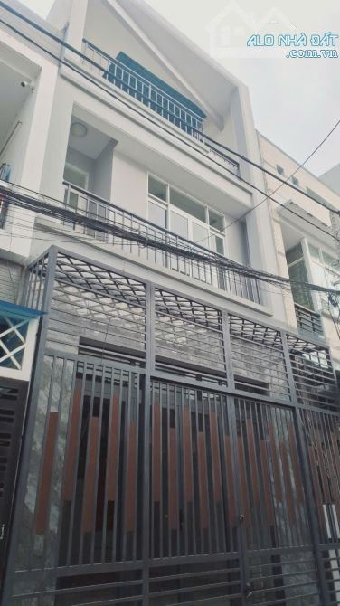 Bán nhà hẻm xe hơi Huỳnh Tấn Phát. Dt 50m2. 3 tầng. St. Giá 4tỷ 950tr - 5