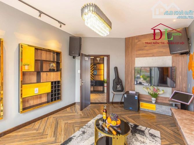 Bán villa hẻm ô tô đường Xô Viết Nghệ Tĩnh, Phường 7, Đà Lạt cách trung tâm 4km - 6