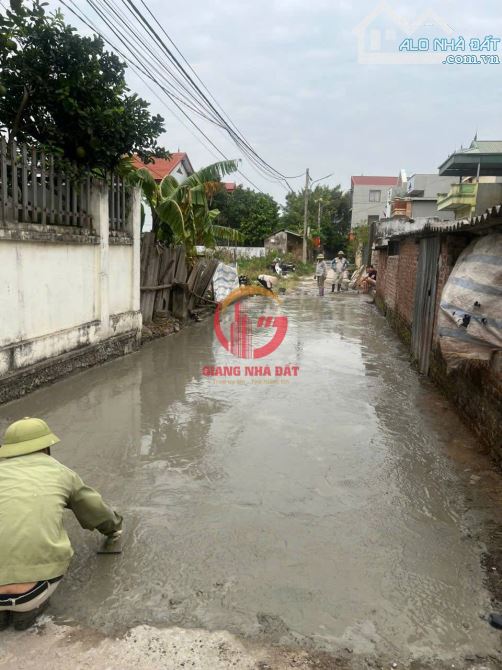 Cần bán gấp, Đình Trung, Xuân Nộn, Đông Anh, đường trục chính, 51m2, chỉ 2.5 tỷ, 089 - 7