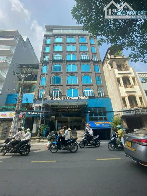 Tòa Nhà Mặt Tiền Ngay  Nguyễn Văn Trỗi - DT 15x29m  Hầm 7Tầng - HĐT 500 triệu - Giá 135 Tỷ