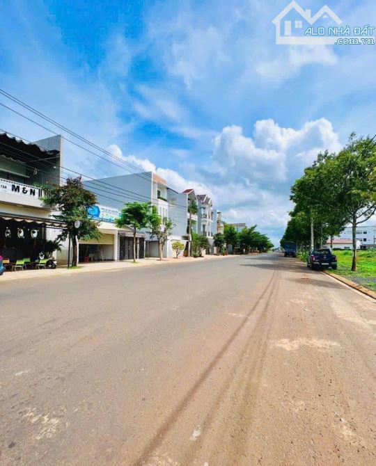 Đất Mặt Tiền Nguyễn Hồng Ưng Đường 24M – Phường Tân An BMT 4,2 x 22 ❌Giá Chỉ 4,3 tỷ