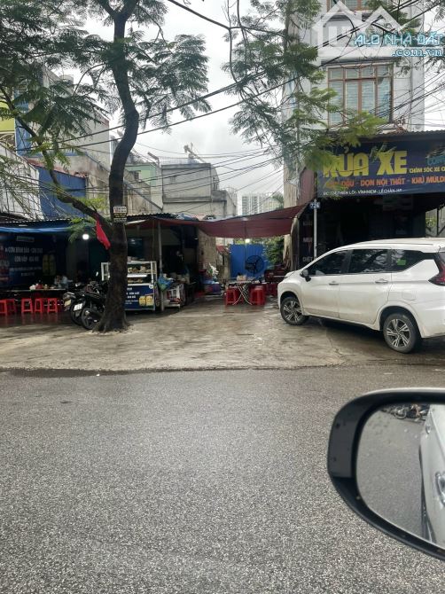 Lô đất đẹp nhất mặt đường Thiên Lôi , vỉa hè 10m , Vị trí ngay ngã 4 kinh doanh tất cả