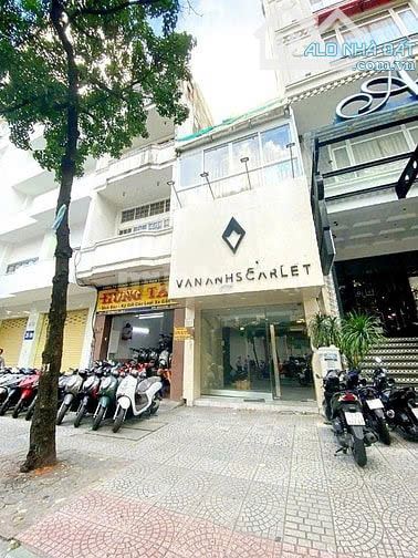 Nhà Cho Thuê, DTSD: 160m2, MT Lý Tự Trọng, Đoạn Cao Cấp Nhất Quận 1