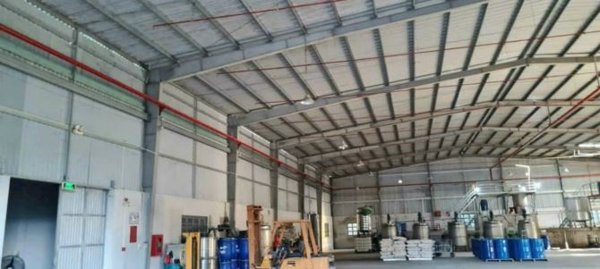 BÁN XƯỞNG BẦU BÀNG, DT 5400M2, ĐƯỜNG CONT, GIẤ TỜ ĐẦY ĐỦ