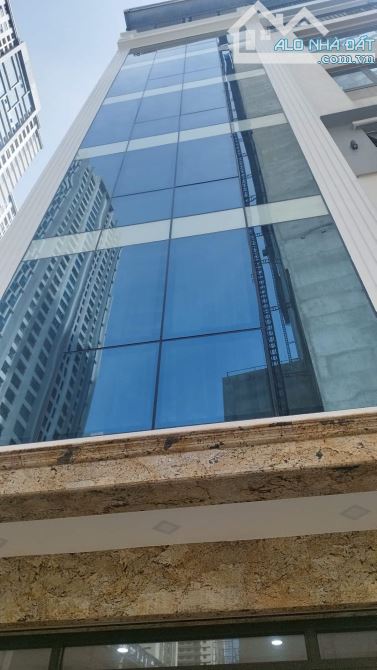 Bán toà, mặt phố Phố Trần Thái Tông, Cầu Giấy 72m2 7 tầng MT 6m 36 tỷ