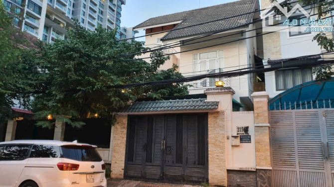 BÁN BIỆT THỰ 379 M2 THẢO ĐIỀN Q.2 GIÁ 95 TỶ