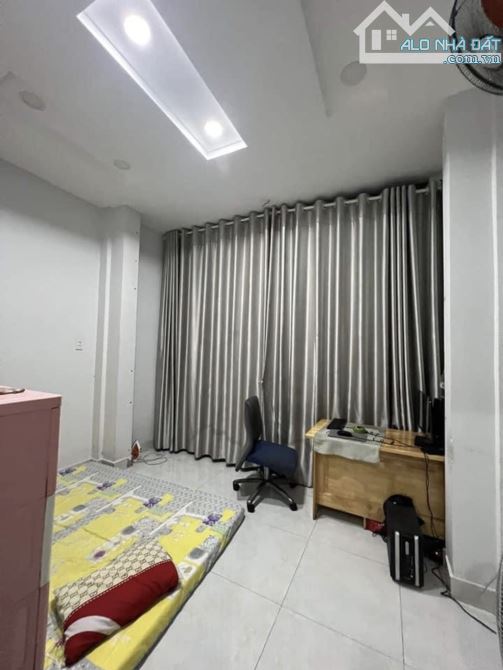 KDTL BÁN NHÀ ĐG NGUYỄN GIA TRÍ GẦN ĐH HUCTECH 1TỶ290/42M2 SHR LH BÌNH ĐI XEM NGAY.